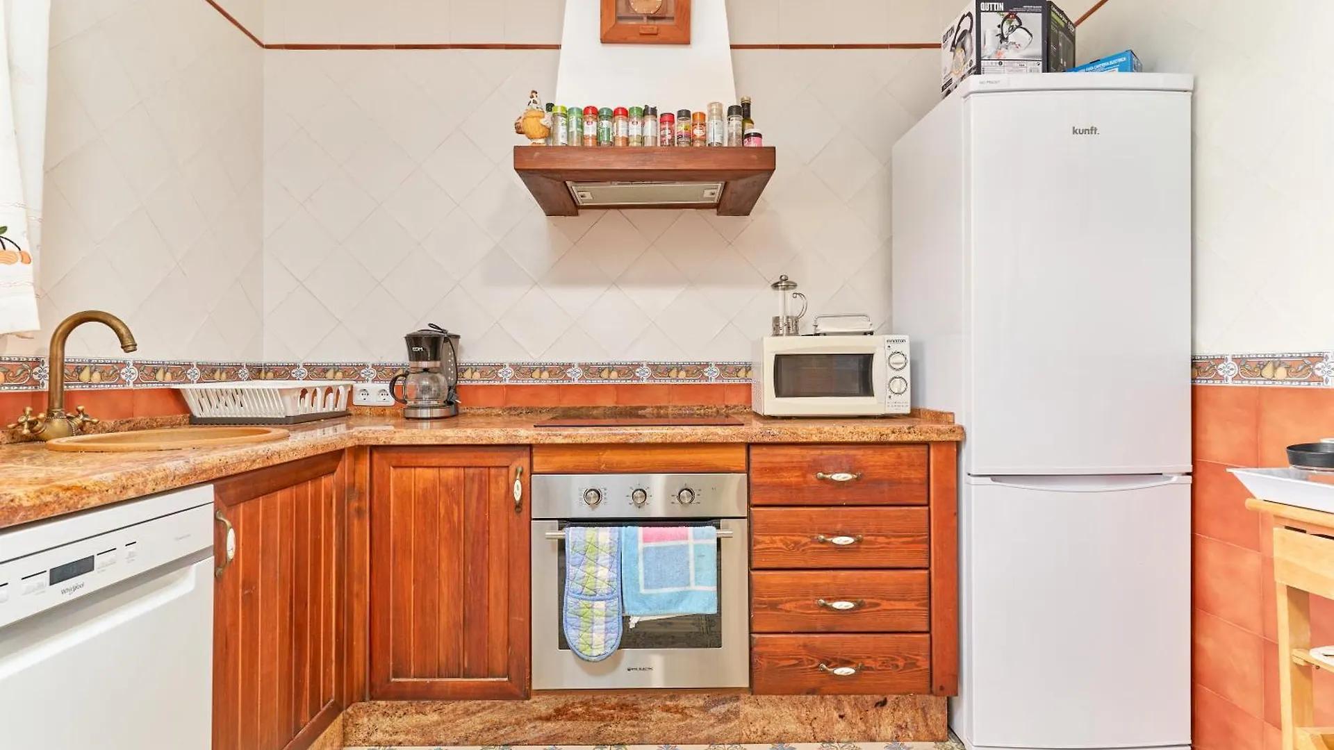 פריחיליאנה Villa Conchi 0*,  ספרד