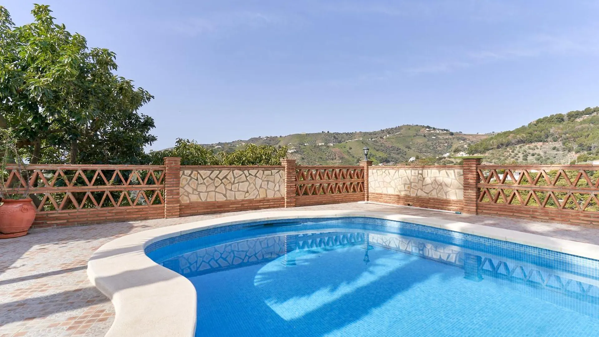 פריחיליאנה Villa Conchi